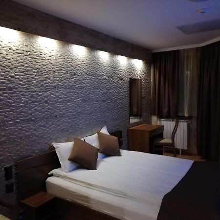 בורובץ Hq Apartments Villa Park מראה חיצוני תמונה